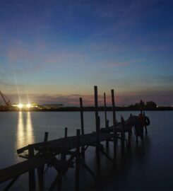 Pantai Kejawanan Cirebon