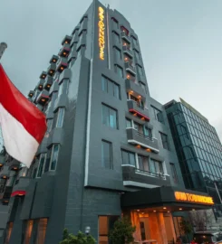 OYO Townhouse 1 Hotel Salemba Near RS PGI Cikini