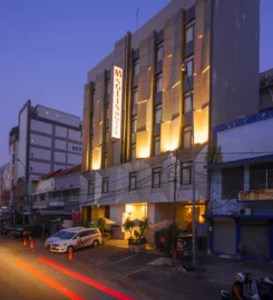 SOTIS Hotel Falatehan, Blok M