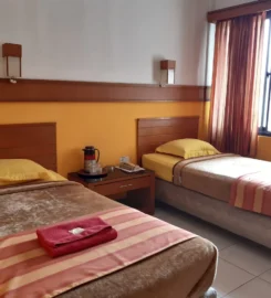 Hotel Caravan