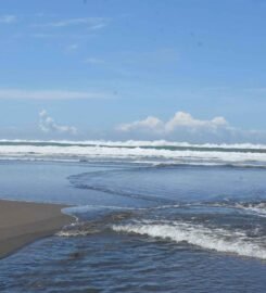 Pantai Lugina
