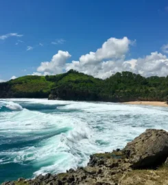 PANTAI WIDODAREN