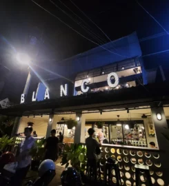 Blanco Coffee and Books