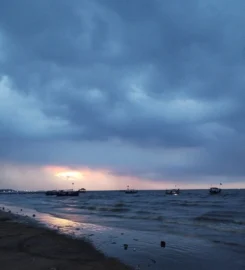 Pantai Karang Jahe