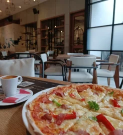 Noach Cafe and Bistro