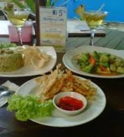 Montong Cafe & Resto