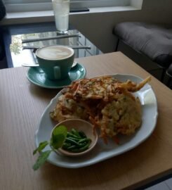 Lemon8 Café