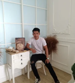 Apel Creative Studio Photo