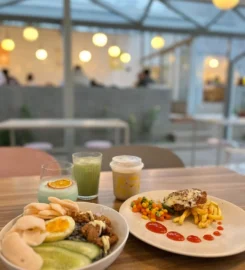 Mana Café