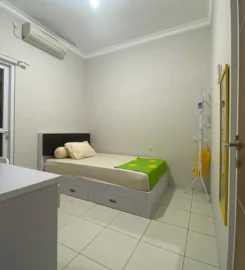 Rumah Kos Kuning